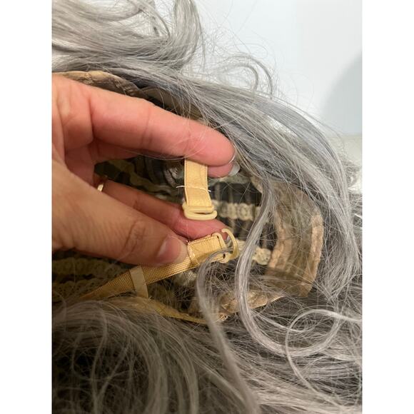 Womens Natural Look Short Gray Silver waives Wig Soft Classic Cap Full Synthetic - Picture 16 of 16